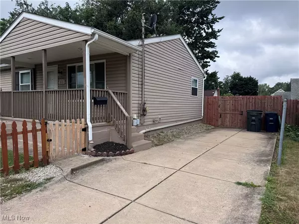 Akron, OH 44312,366 Dennison AVE