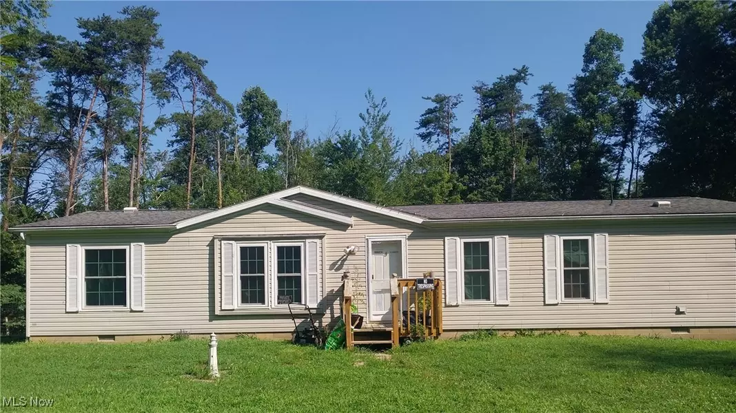 10159 Webb RD, Logan, OH 43138