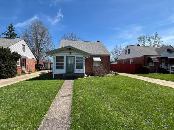 861 E 256th ST, Euclid, OH 44132