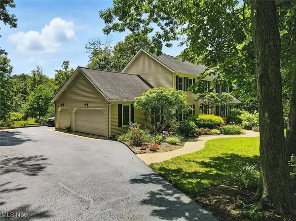 Newbury, OH 44065,15815 Arbor TRL