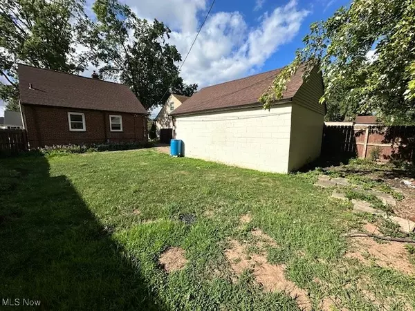 Cleveland, OH 44109,2712 Ralph AVE