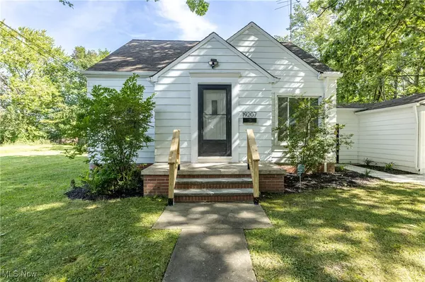 Warrensville Heights, OH 44122,19207 Kings HWY