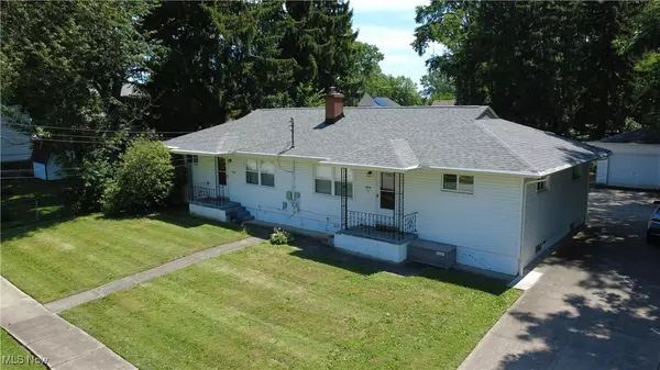 304/306 Erie ST, Cuyahoga Falls, OH 44221