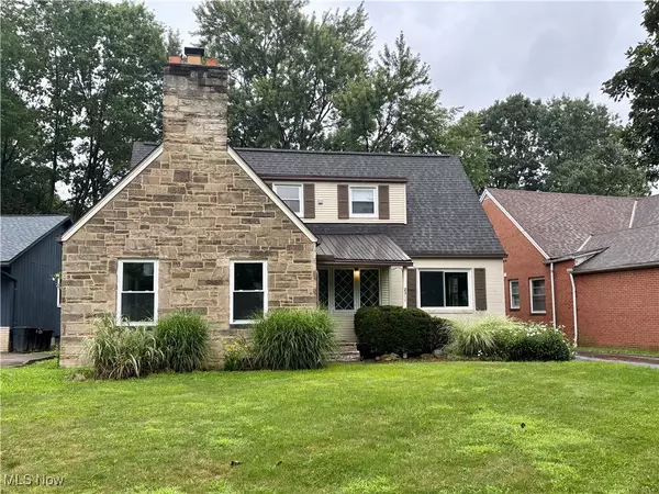 2311 S Belvoir BLVD, University Heights, OH 44118