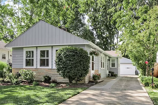 28406 Gilchrist DR, Willowick, OH 44095
