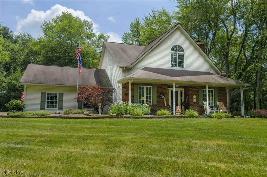 6535 Middle Run RD NW, Dover, OH 44622