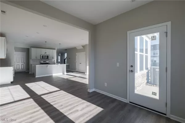 Aurora, OH 44202,965-1 Memory LN