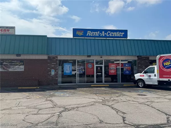 Elyria, OH 44035,401-427 Cleveland ST
