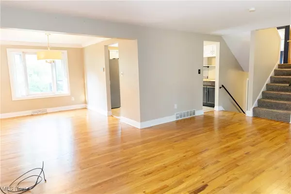 Twinsburg, OH 44087,1909 Laurel DR