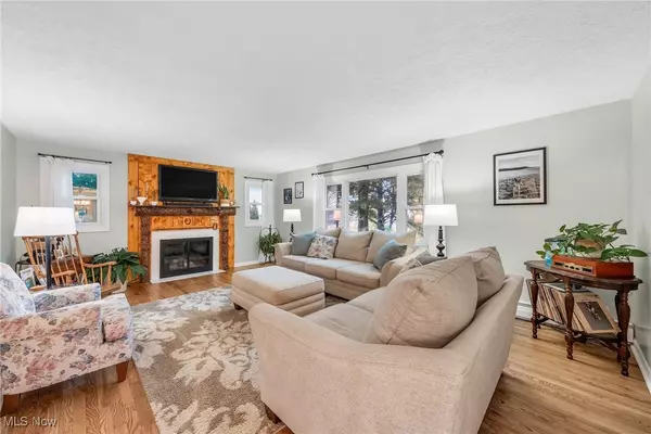 Cuyahoga Falls, OH 44224,3584 Northampton RD