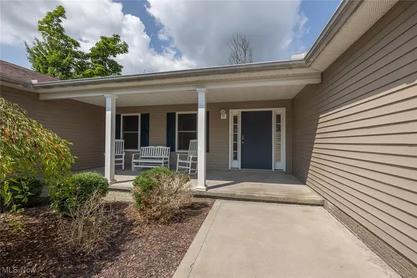 Brecksville, OH 44141,7972 Brecksville RD