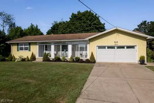 Akron, OH 44321,1842 Jacoby RD
