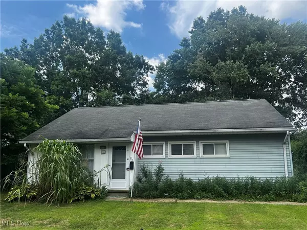 831 Monroe AVE, Cuyahoga Falls, OH 44221