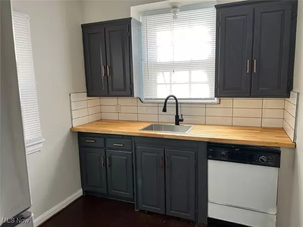 Shaker Heights, OH 44122,3654 Lynnfield RD #2