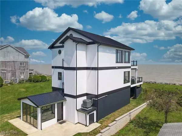 Curtice, OH 43412,12643 Lagoon DR