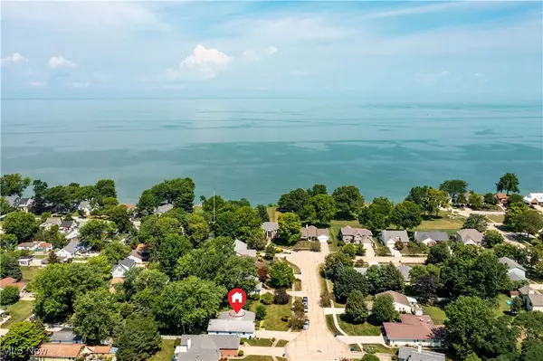 Vermilion, OH 44089,4276 Ford LN