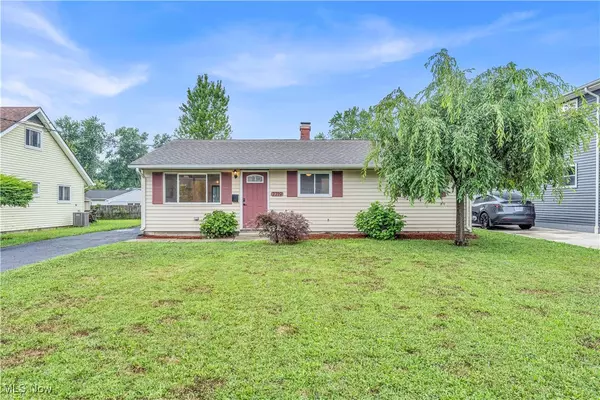 Mentor On The Lake, OH 44060,7719 Fern DR
