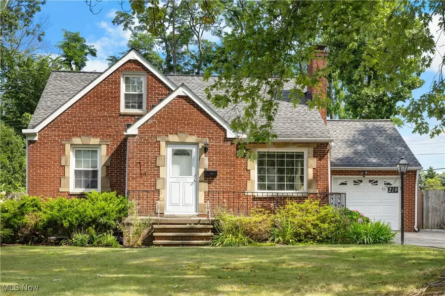 219 Meriden RD, Painesville, OH 44077