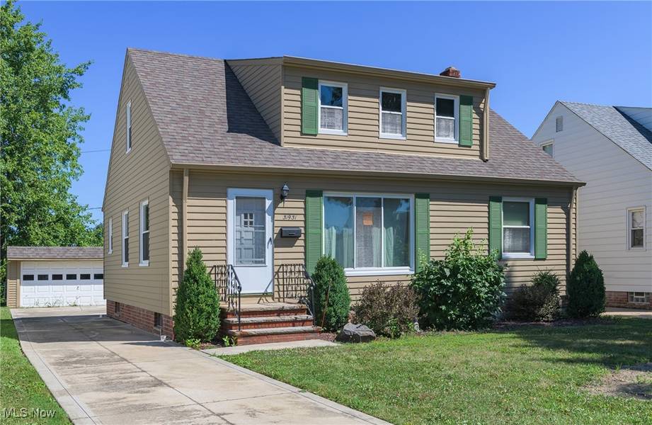 31931 Dickerson RD, Willowick, OH 44095
