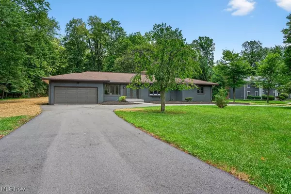 Akron, OH 44333,947 N Hametown RD
