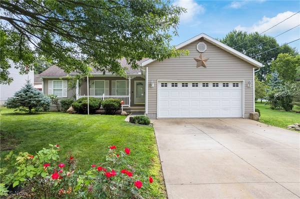 220 Cleveland AVE SE, Brewster, OH 44613