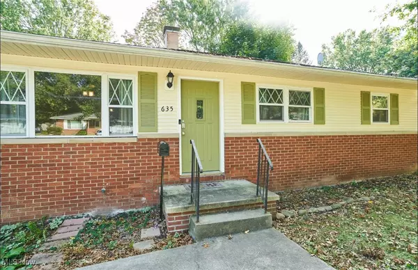 Akron, OH 44313,635 N Hawkins AVE