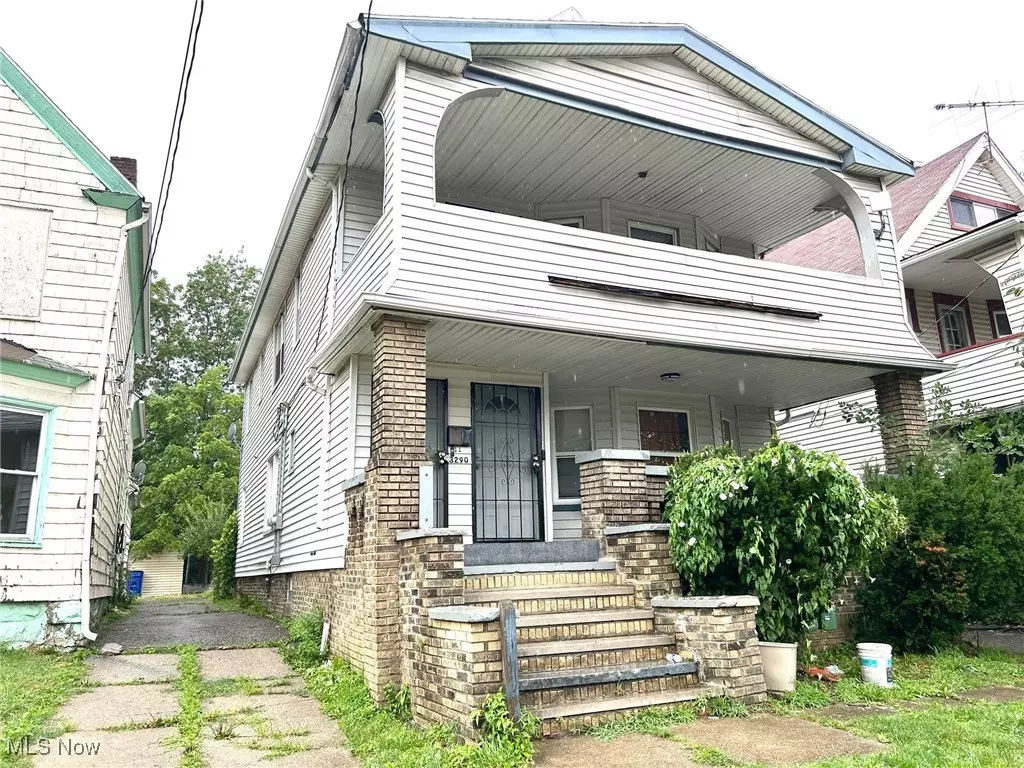 Cleveland, OH 44120,3290 E 116th ST