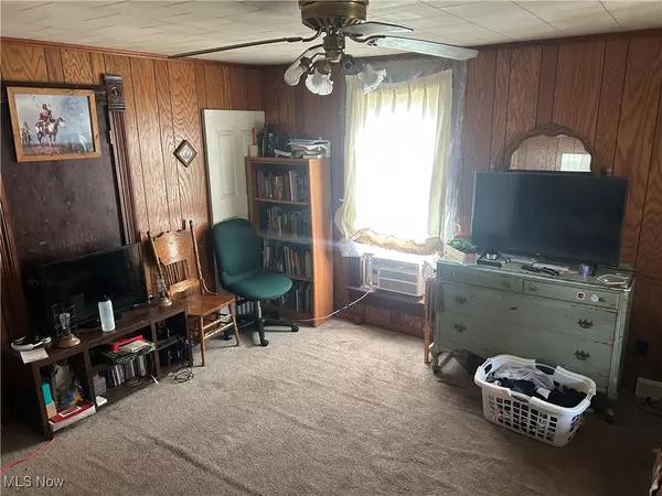 Dover, OH 44622,614 E Front ST