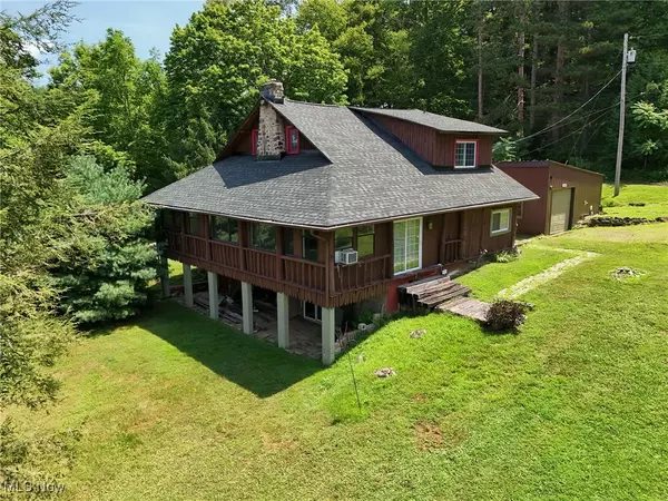 Chester, WV 26034,696 Louisiana AVE