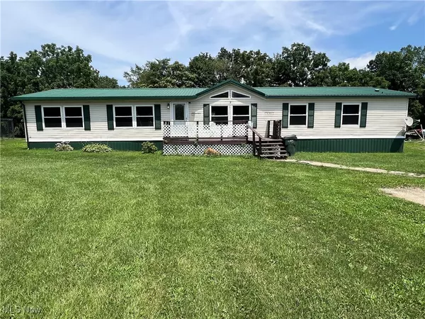 39709 County Road 72, St Clairsville, OH 43977