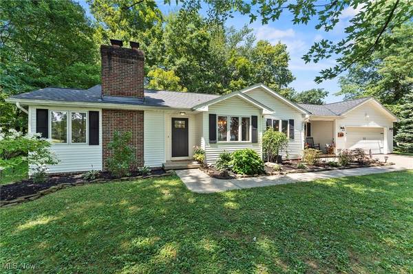 1536 Columbia RD, Valley City, OH 44280