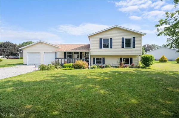 2511 Larchview DR, Perry, OH 44077