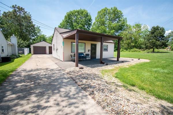 212 N Navarre AVE, Youngstown, OH 44515
