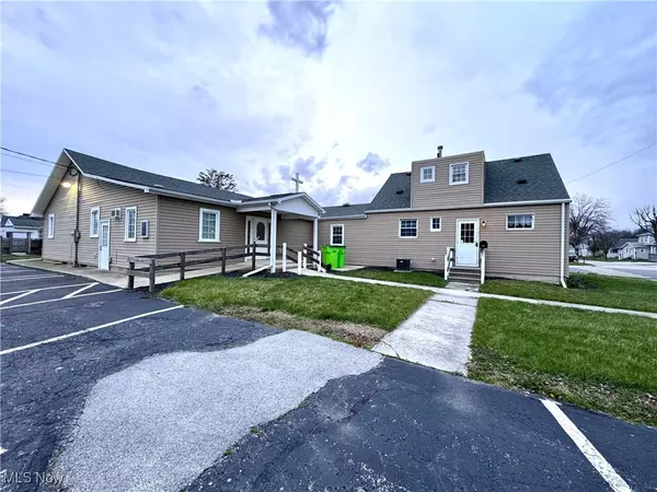 201 W Lytle ST, Fostoria, OH 44830