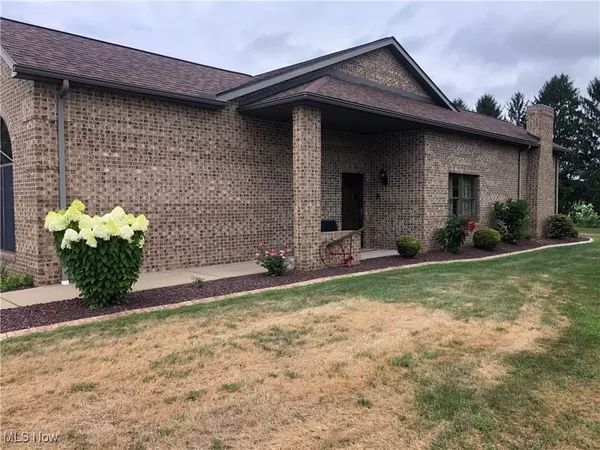 East Liverpool, OH 43920,49325 Eagle DR