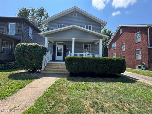 720 Locust AVE, Zanesville, OH 43701
