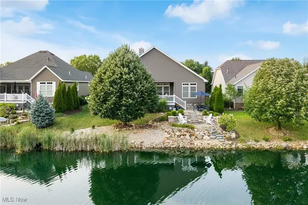 North Canton, OH 44720,950 Laurel Green DR NE
