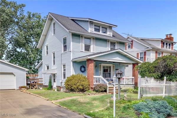 511 Woodland AVE SW, North Canton, OH 44720