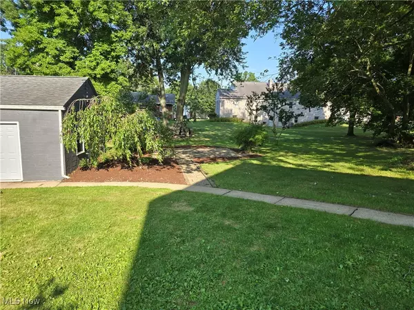 Orrville, OH 44667,738 S Mill ST