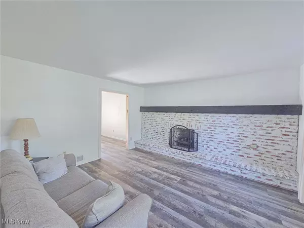East Liverpool, OH 43920,15745 Pineview DR