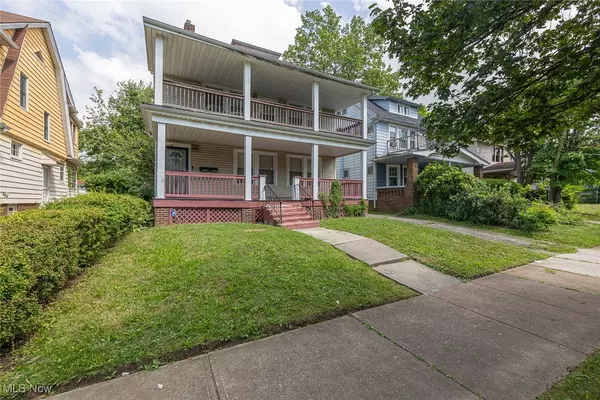 Cleveland, OH 44120,3267 E 142nd ST