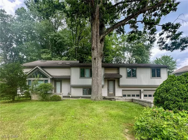 7697 Micawber RD NE,  Warren,  OH 44484