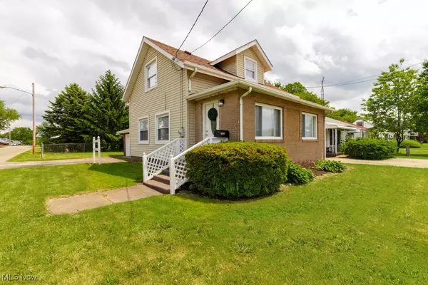 2830 Harmont AVE NE, Canton, OH 44705