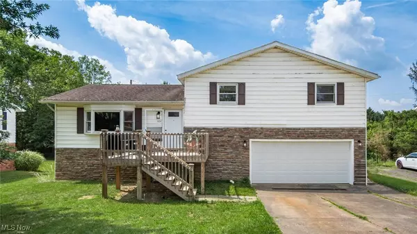 164 E Newman ST, Zanesville, OH 43701