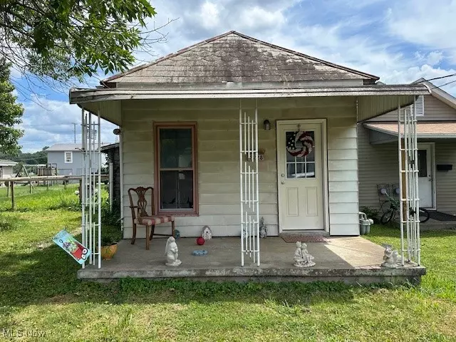 2228 Hoge AVE, Zanesville, OH 43701