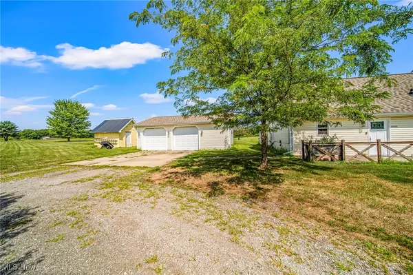 Jefferson, OH 44047,2457 Sheffield RD