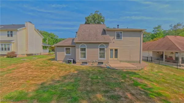Canfield, OH 44406,7017 Kirk RD