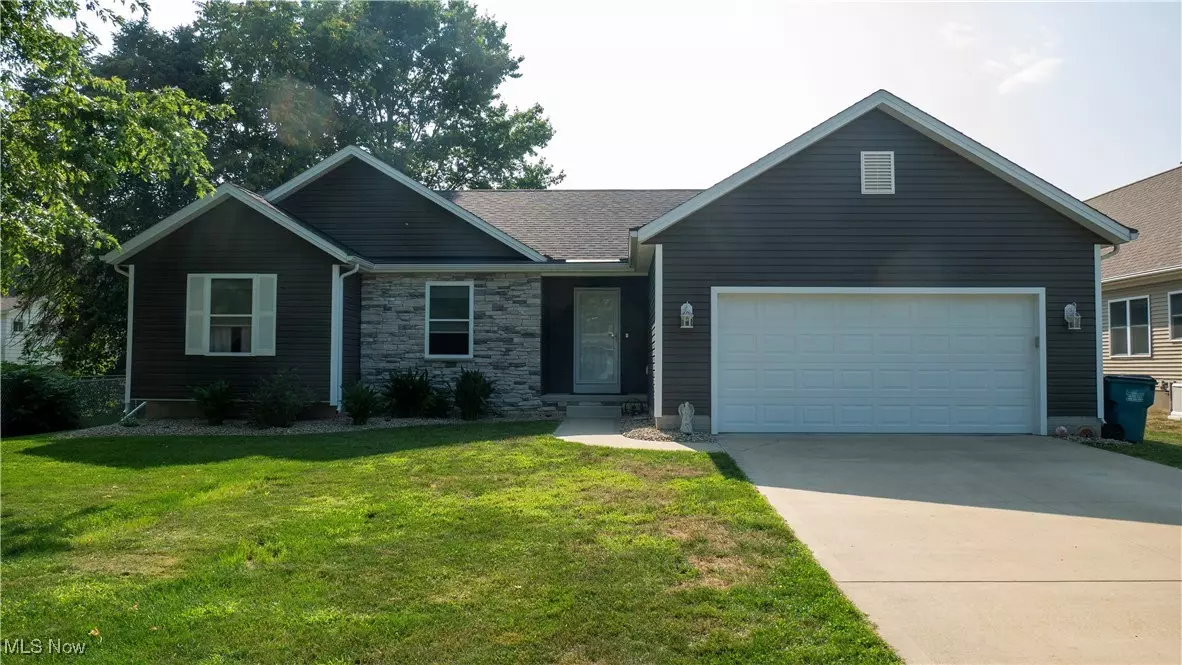 Painesville, OH 44077,60 Country Lane LN