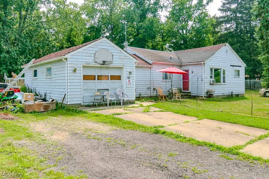 1040 W 55th ST, Ashtabula, OH 44004