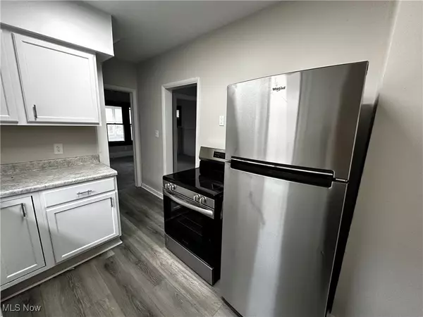 Akron, OH 44310,1103 Sawyer AVE